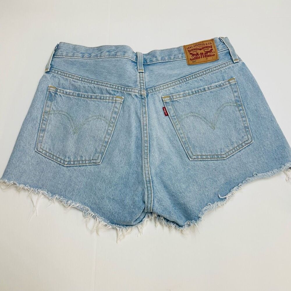 Levi’s 501 Cut Off Jean Shorts Size 30 - Picture 2 of 10